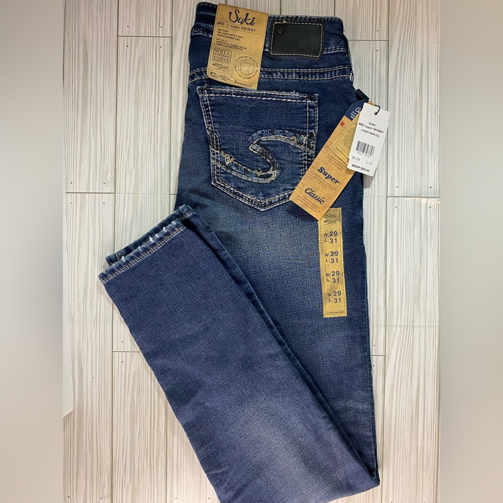 Women’s Classic Blue Jeans - Dark Wash
